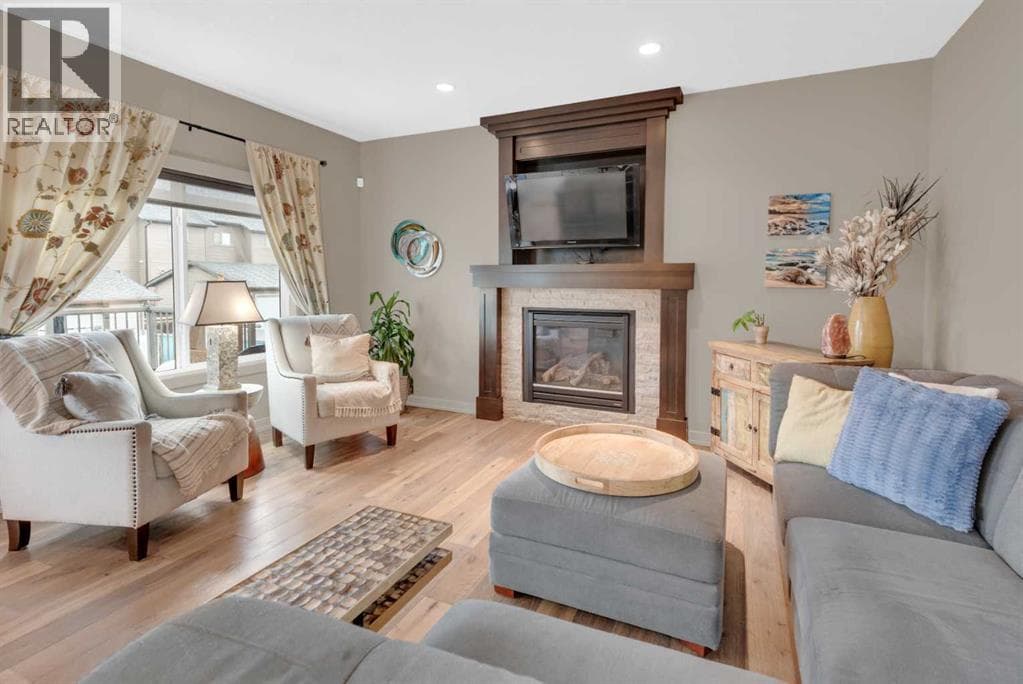 113 Wildrose Drive — photo 2