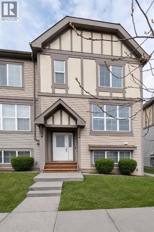 366, 130 New Brighton Way SE — photo 2