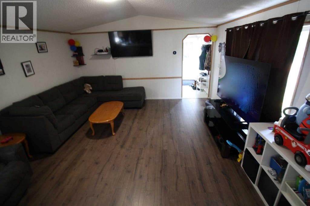 3 Dewberry Road — photo 2