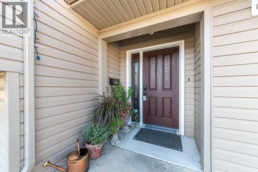 3104 58 Avenue — photo 2
