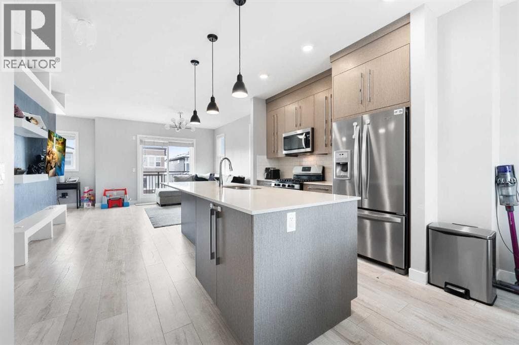 20 Cornerstone Manor NE