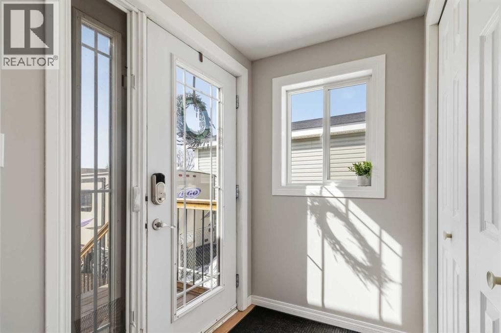 189 Caouette Crescent — photo 3