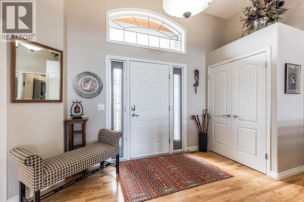28 Chinook Place SW — photo 2