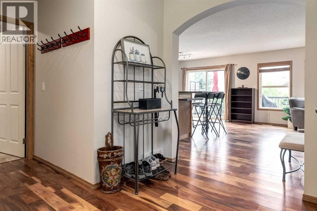 427 Tuscany Ridge Heights NW — photo 2