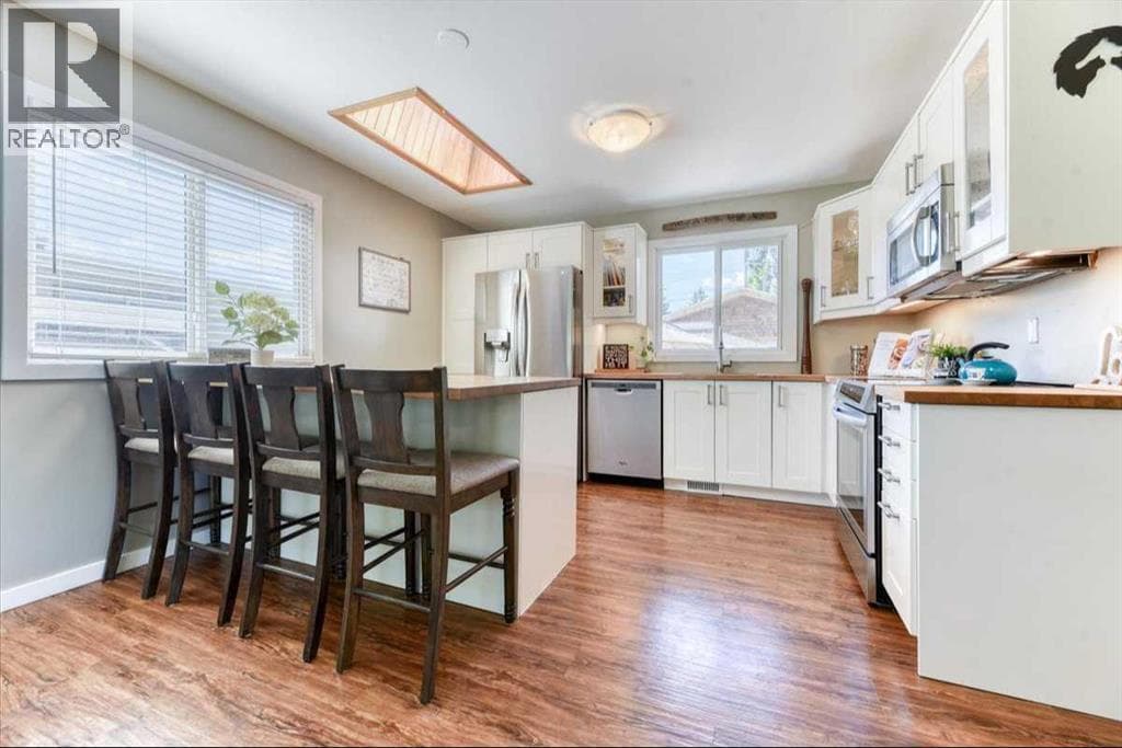 811 Southmount Place SW — photo 5