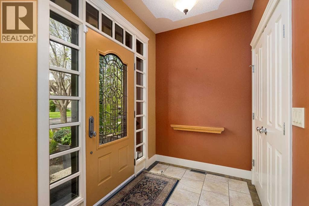 720 4 Street NW — photo 4