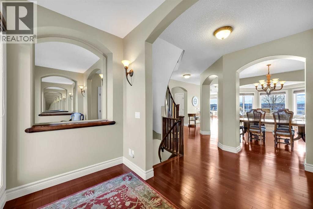 106 Cranleigh Terrace SE — photo 5