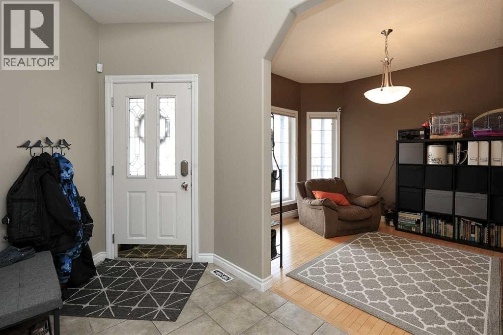 193 Alberts Close — photo 5