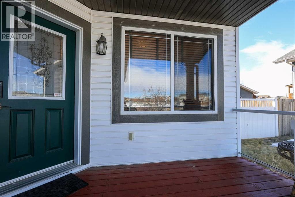 98 Pine Crescent — photo 3