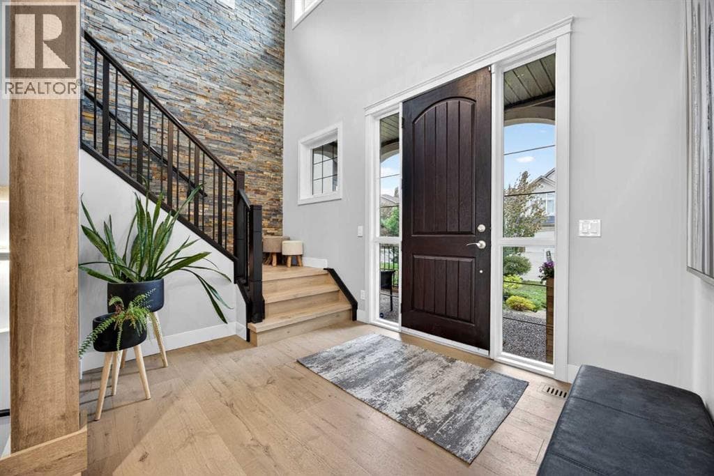 224 Springbluff Heights SW — photo 3