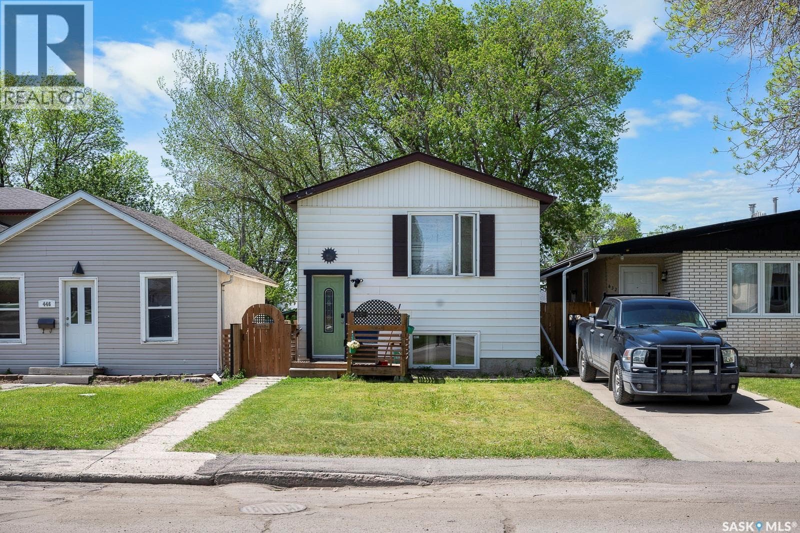 440 LORNE STREET — photo 2