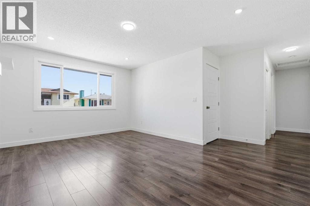 263 Doverview Crescent SE — photo 5