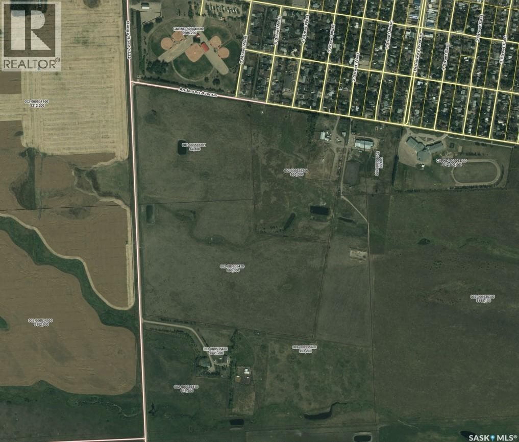 Mckennitt Land & buildings — photo 2