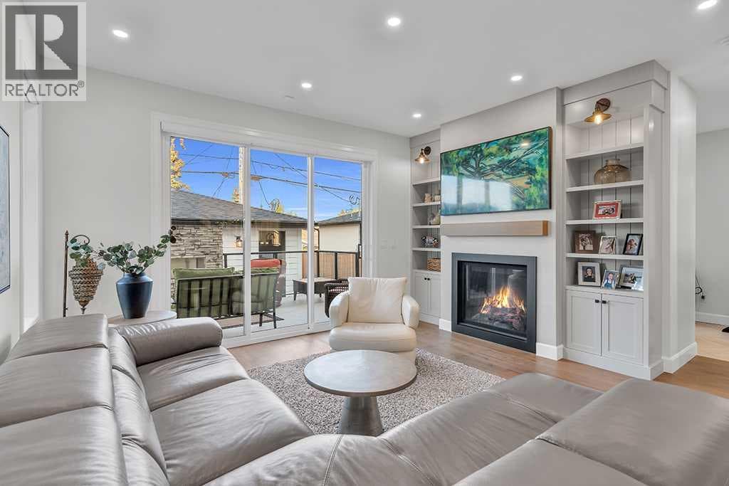 2424 35 Street SW — photo 4