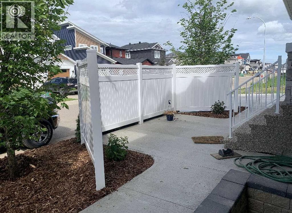102 Aspenhill Drive — photo 3