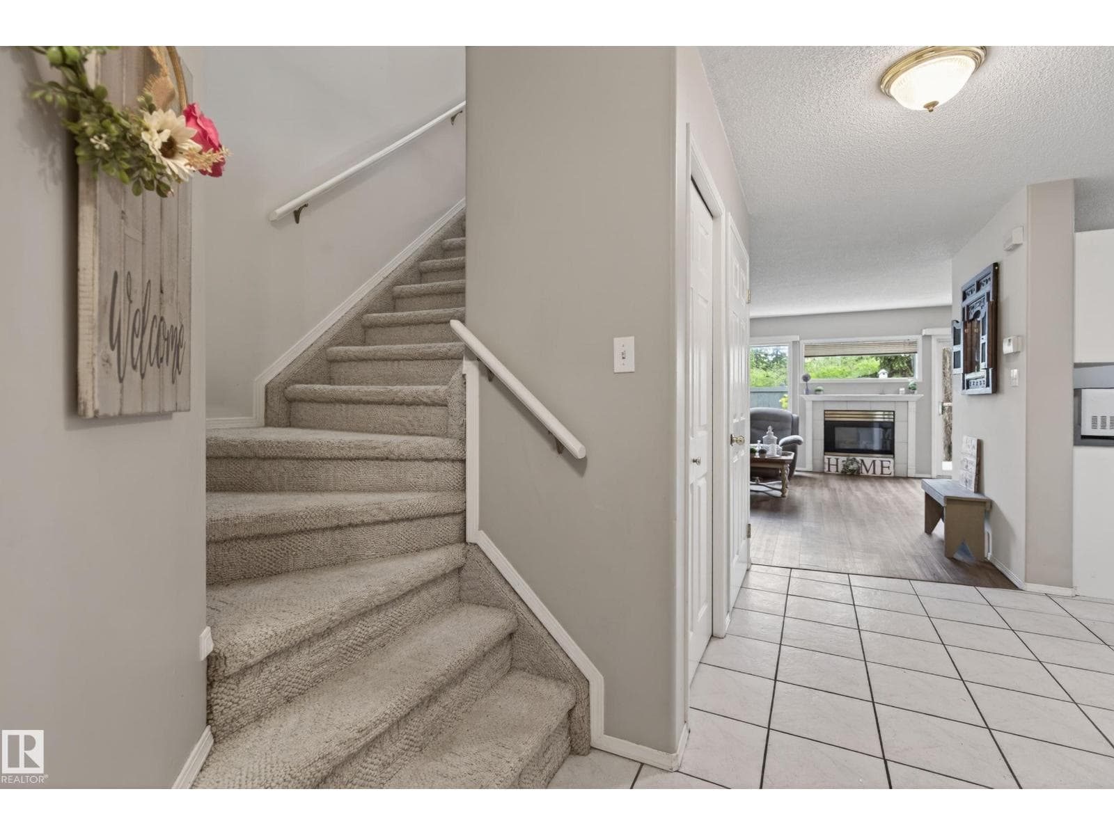 #21 501 YOUVILLE DR E NW — photo 3
