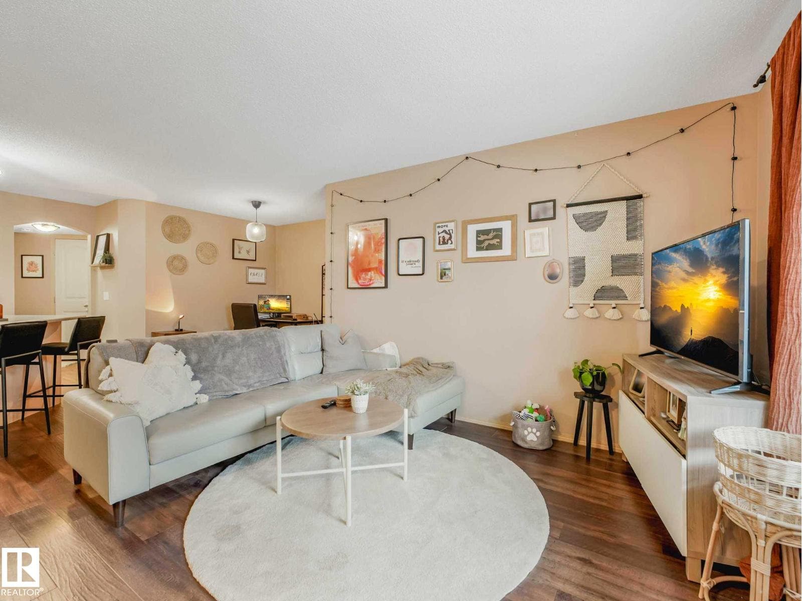 #93 604 62 ST SW — photo 5