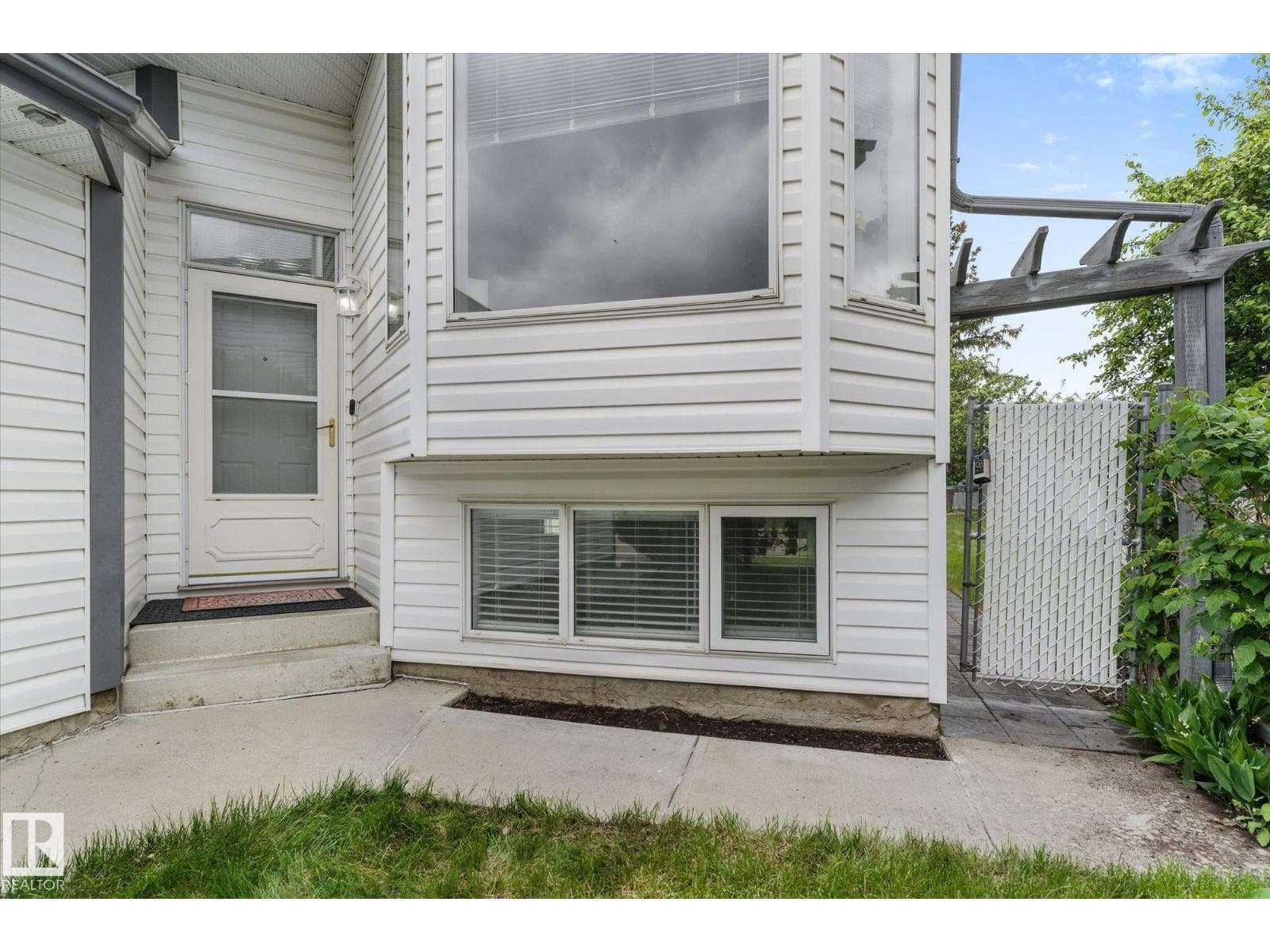 62 HEATHERGLEN CR — photo 4