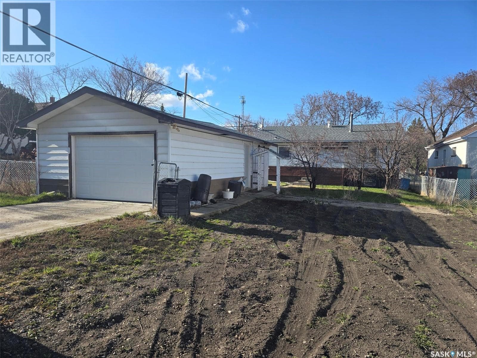 517 Nina STREET — photo 3