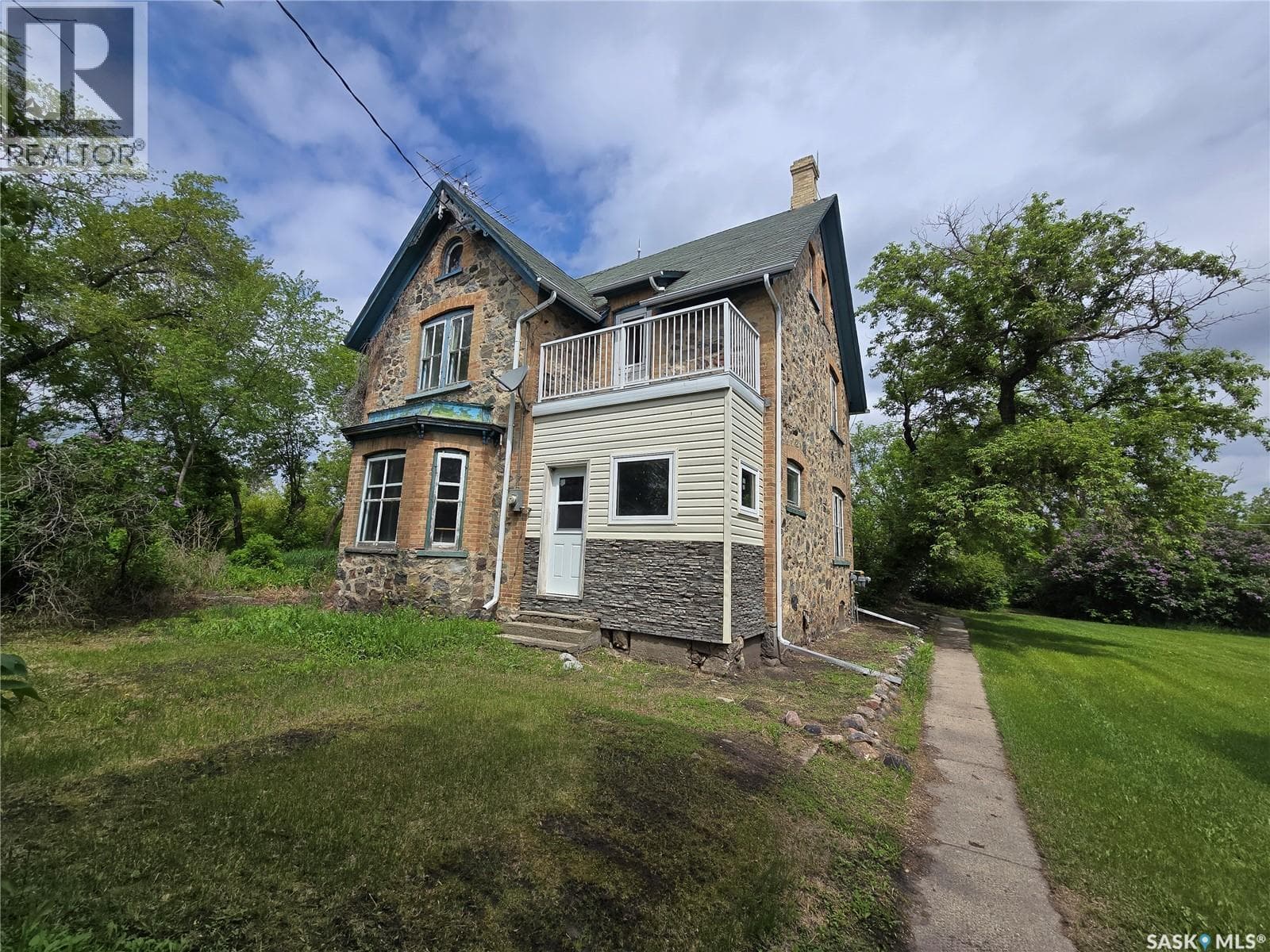 934 MAIN STREET