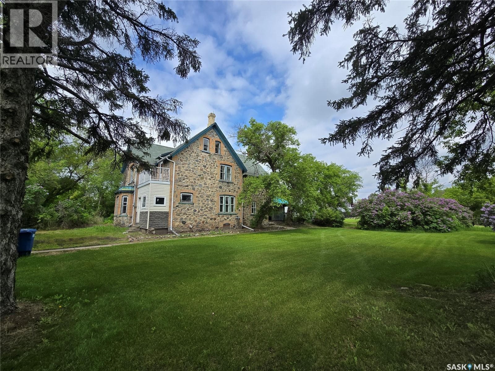 934 MAIN STREET — photo 3