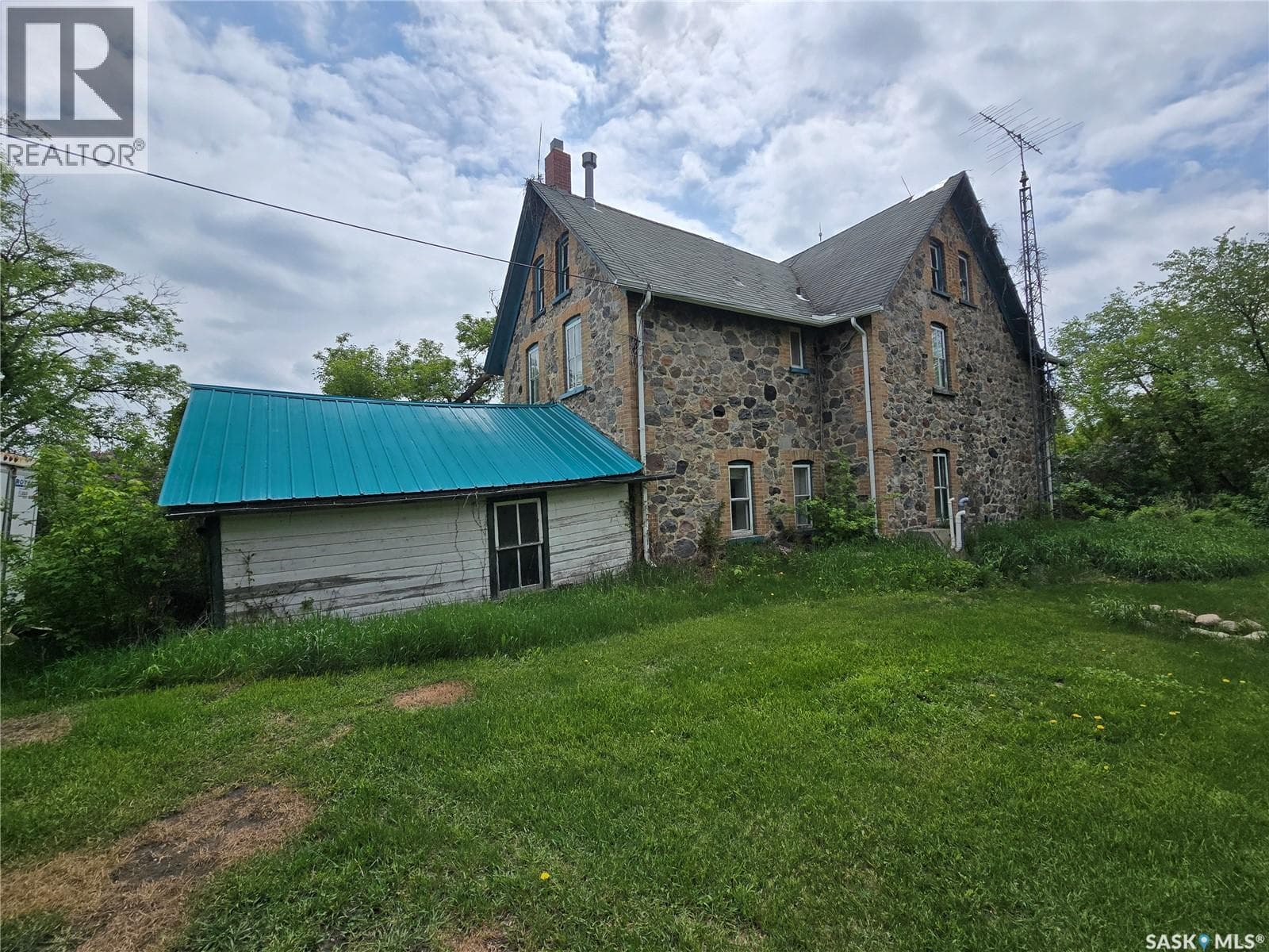 934 MAIN STREET — photo 2