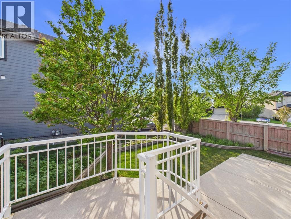 181 Panamount Hill NW — photo 4