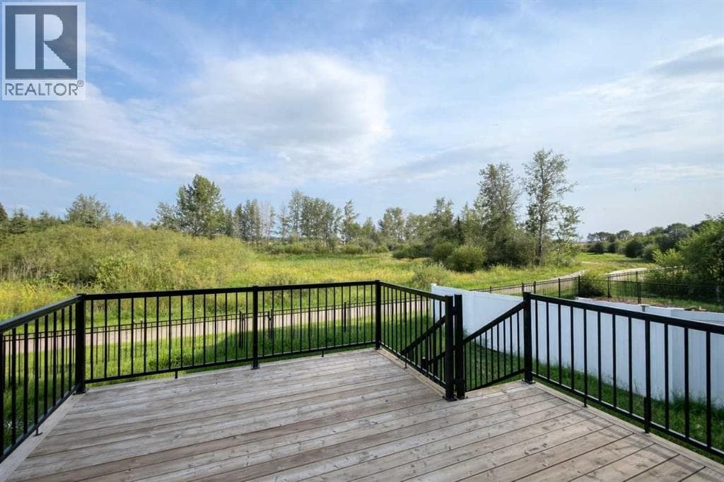 153 Emerald Drive — photo 2