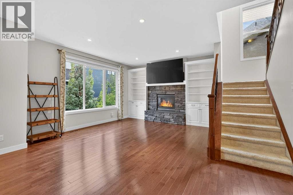 68 Westland Crescent SW — photo 5