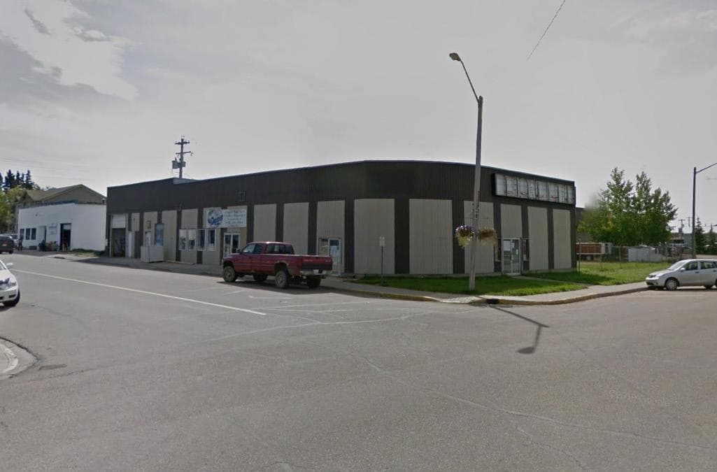 5313-5315  Railway Avenue