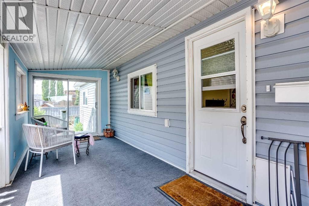 271, 99 Arbour Lake Road NW — photo 4