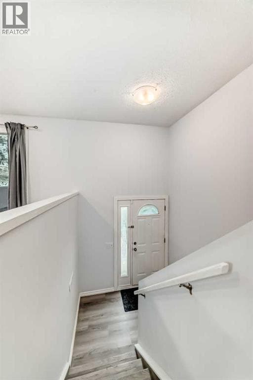 81 Bearberry Close NW — photo 3
