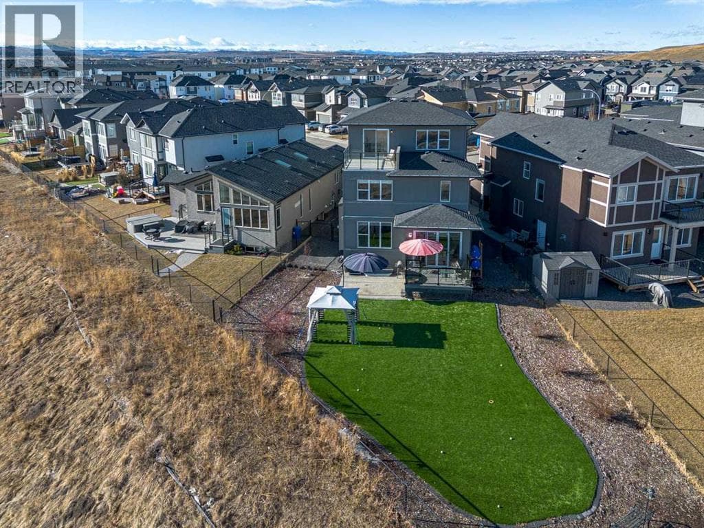 68 Walcrest View SE — photo 4