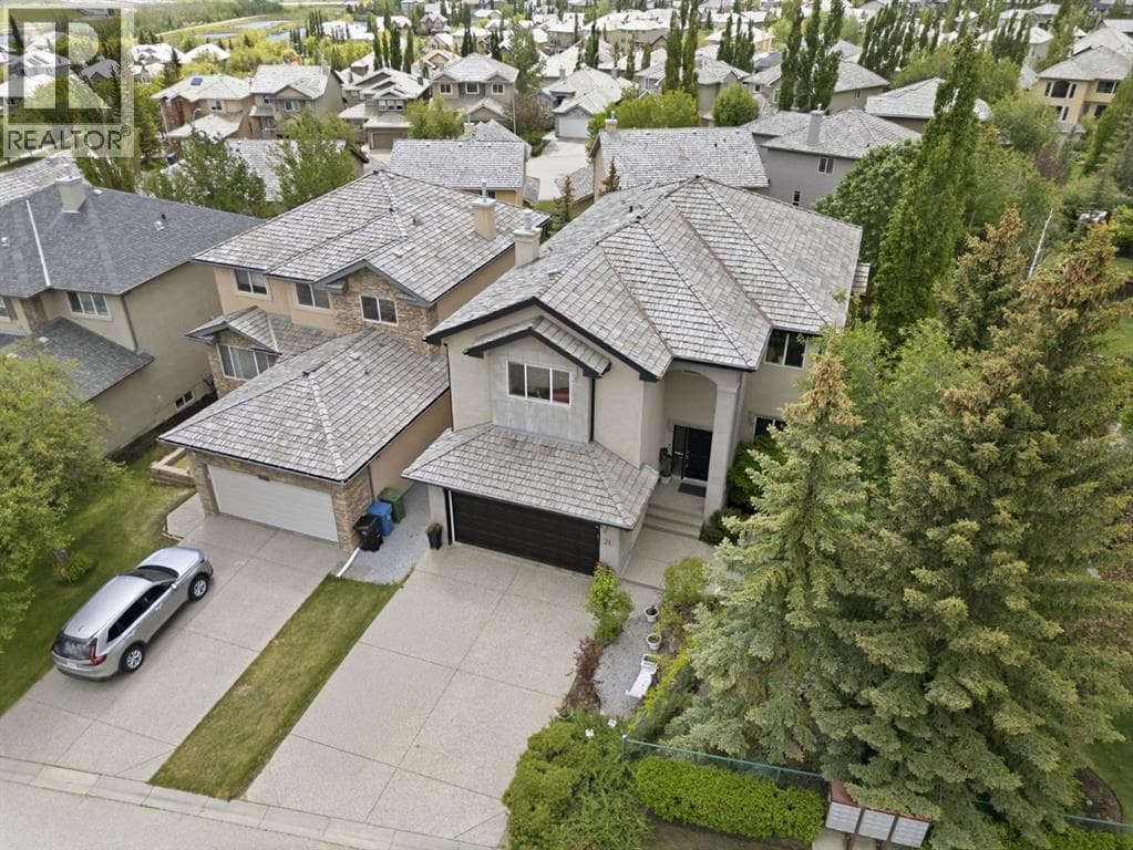 21 Royal Ridge Hill NW — photo 4