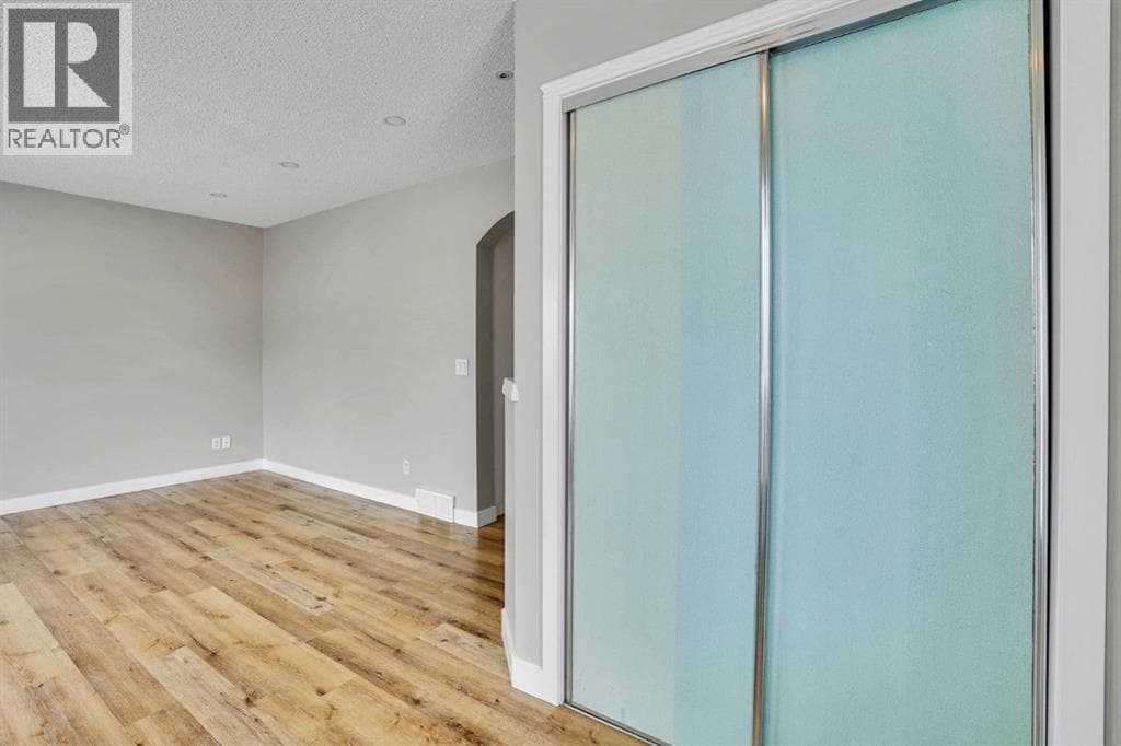 255 Citadel Acres Close NW — photo 4