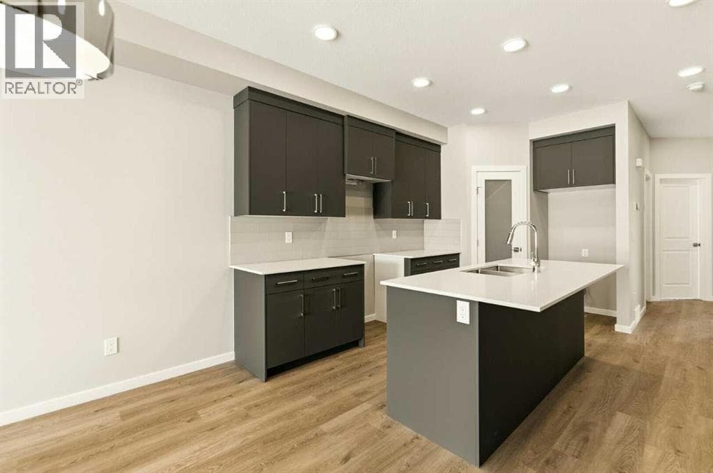 151 Lincoln Crescent — photo 4
