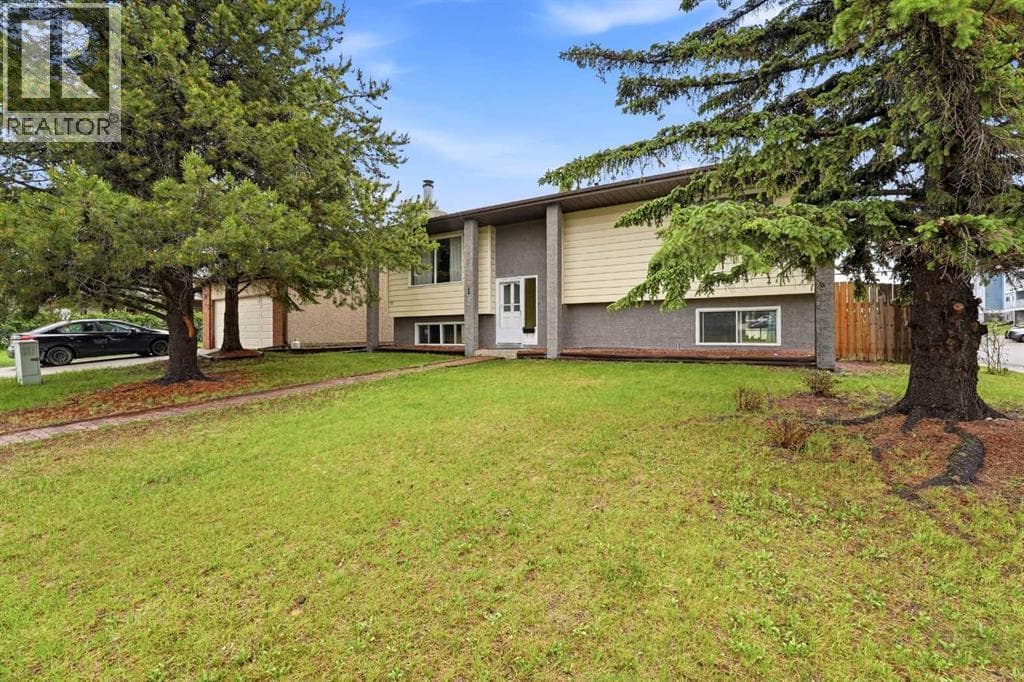 1 Hallgren Avenue