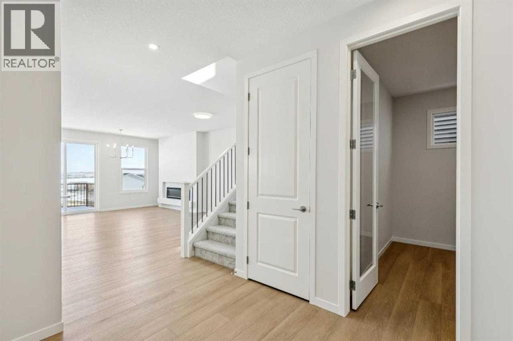 38 Annette Green NW — photo 2