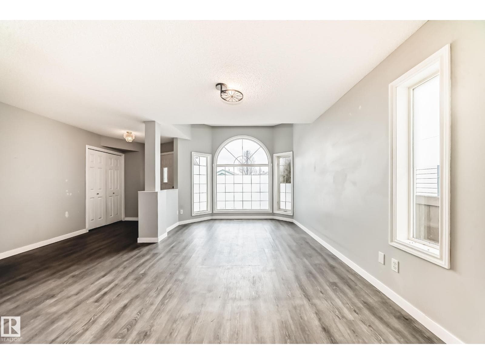 784 BLACKBURN PL SW — photo 4