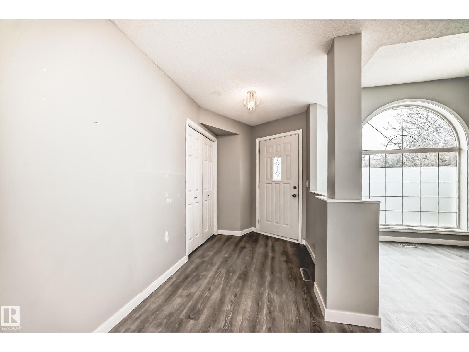 784 BLACKBURN PL SW — photo 2