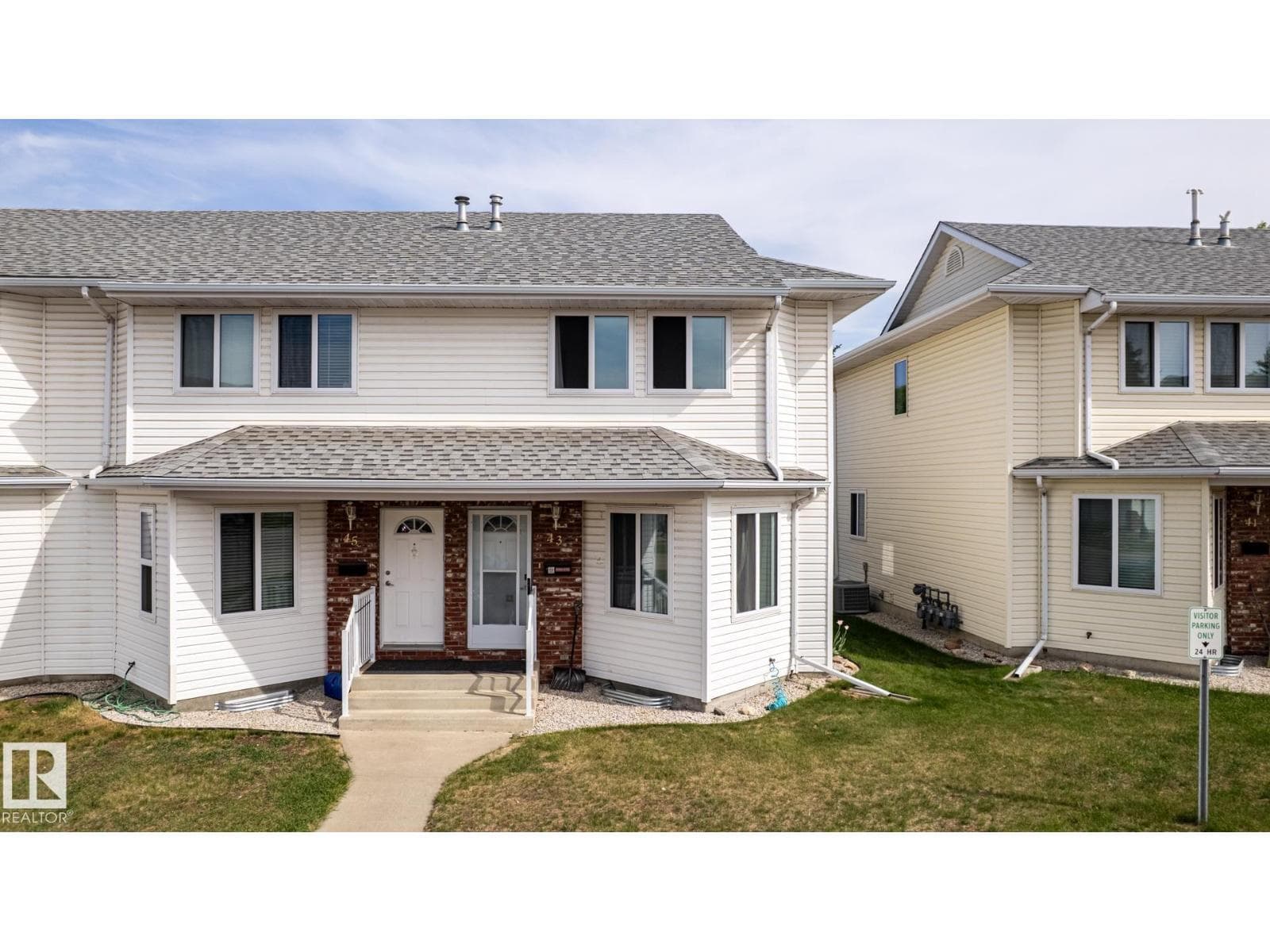 #43 1033 YOUVILLE DR W NW — photo 2