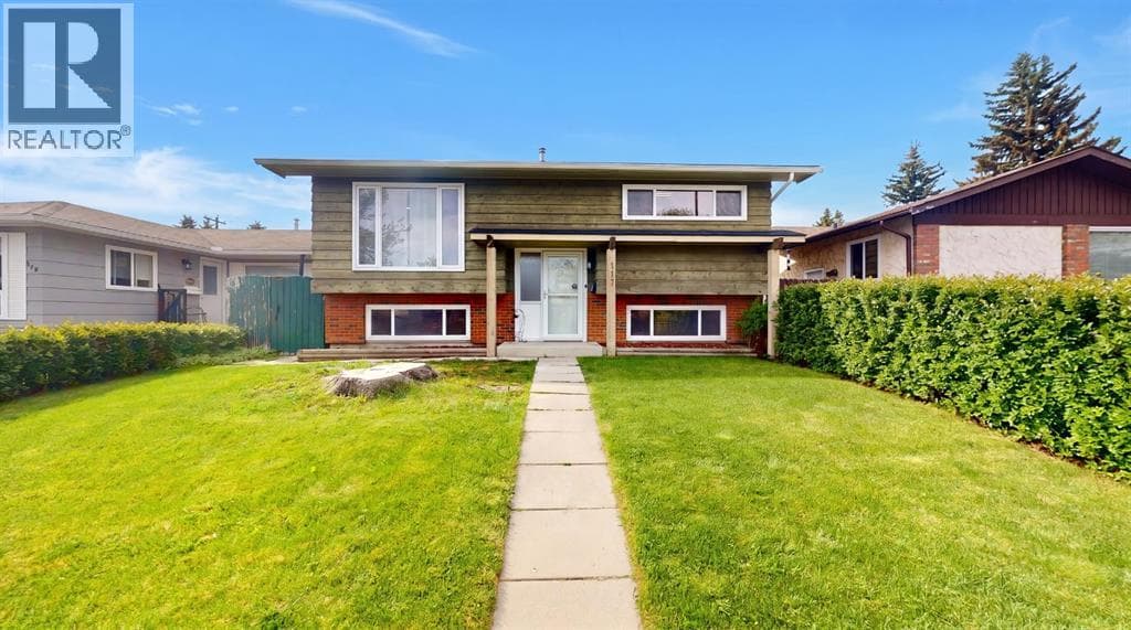 117 Midcrest Crescent SE