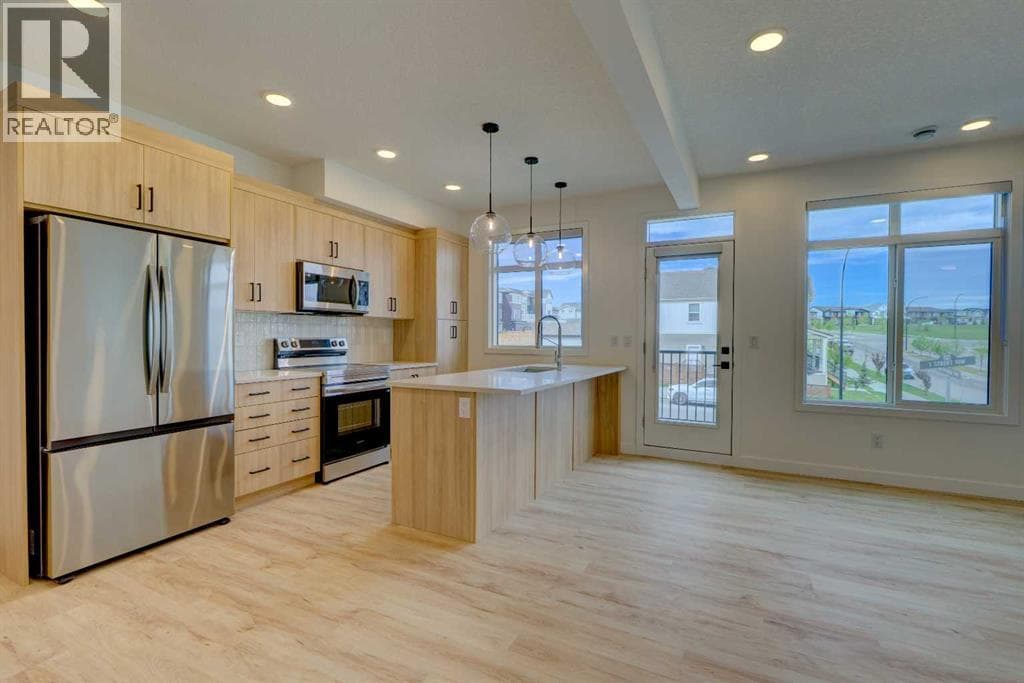 14832 1 Street NW — photo 3