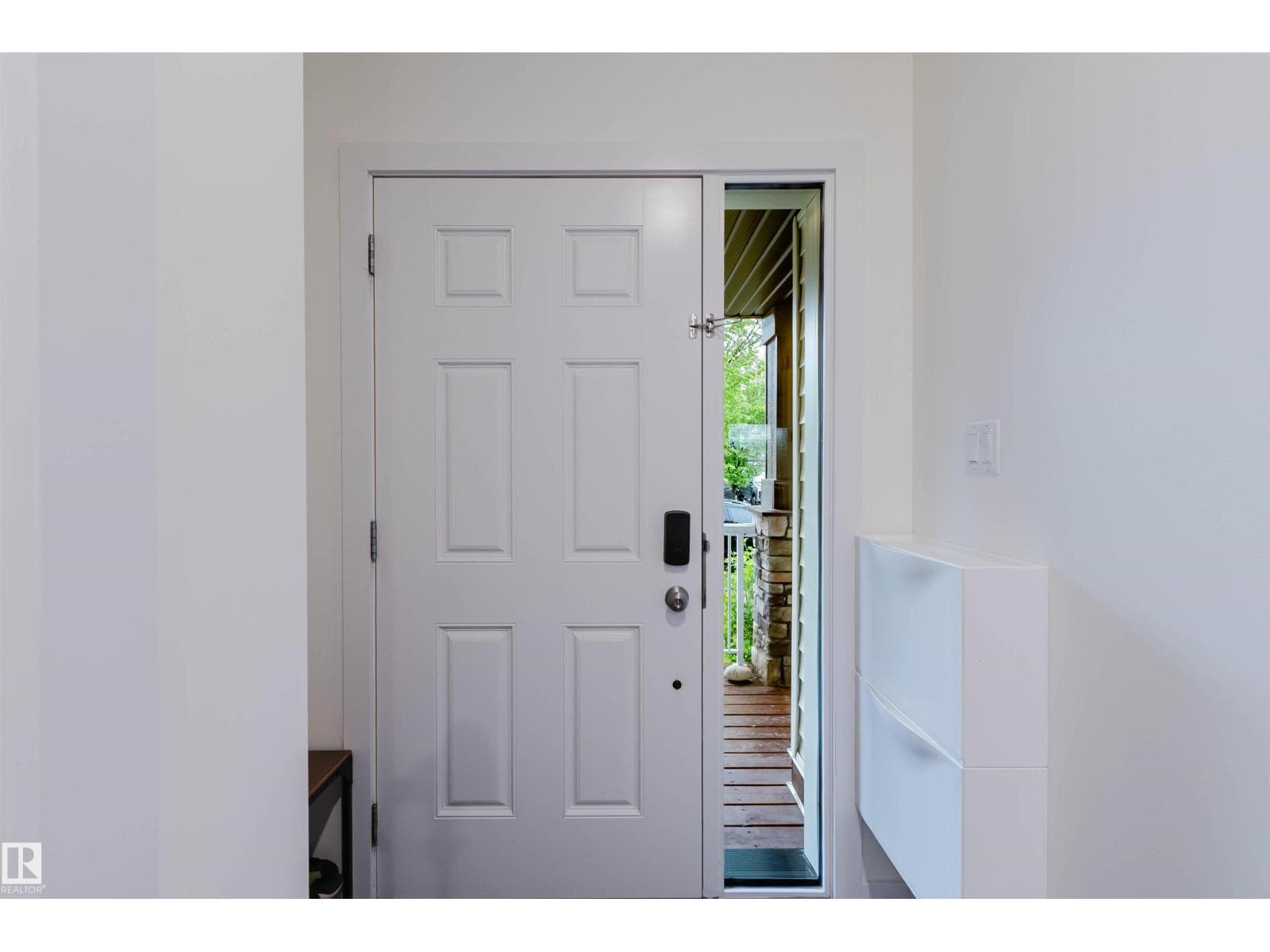 2124 GLENRIDDING WY SW — photo 4