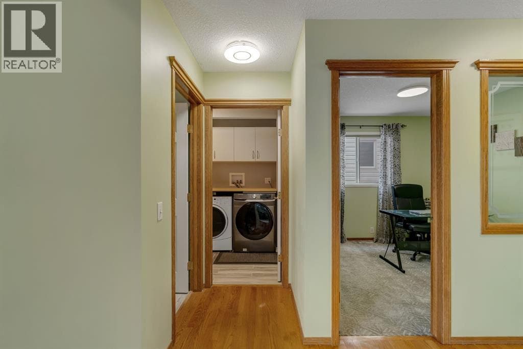206 Coral Keys Place NE — photo 3