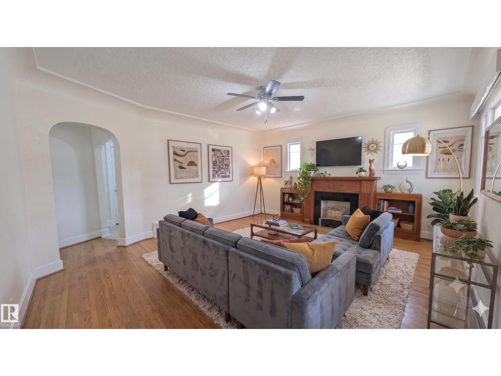 7611 112S AV NW — photo 3