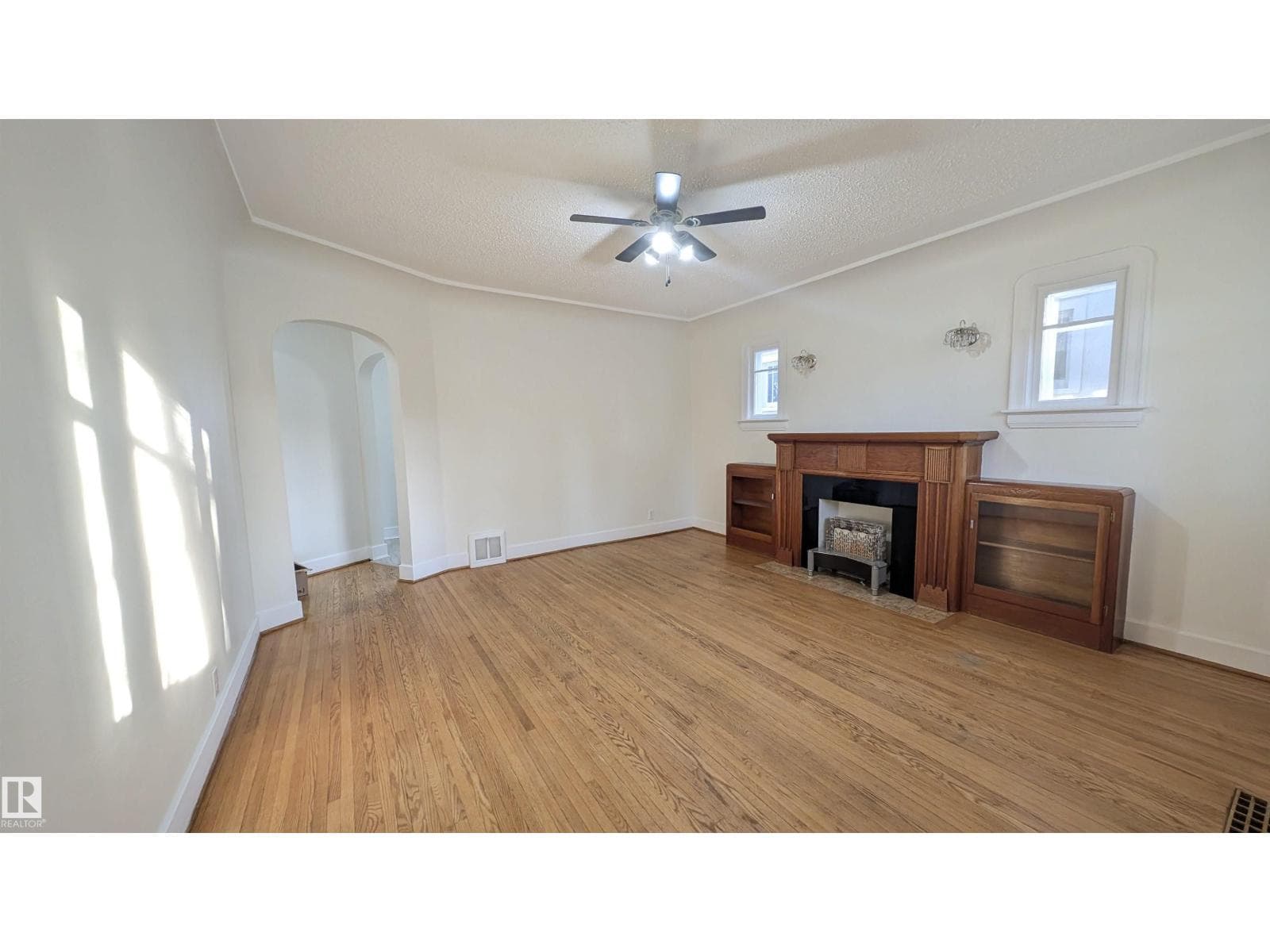 7611 112S AV NW — photo 5