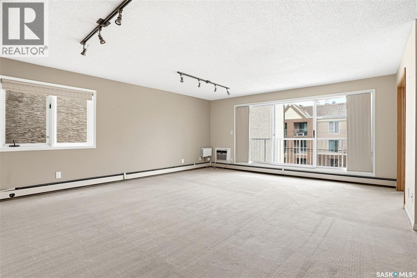 309 2275 McIntyre STREET — photo 5