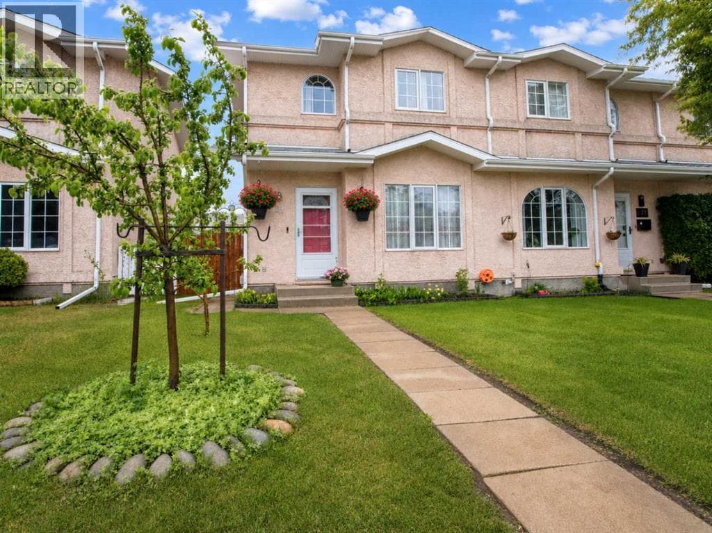 21 Dixon Crescent