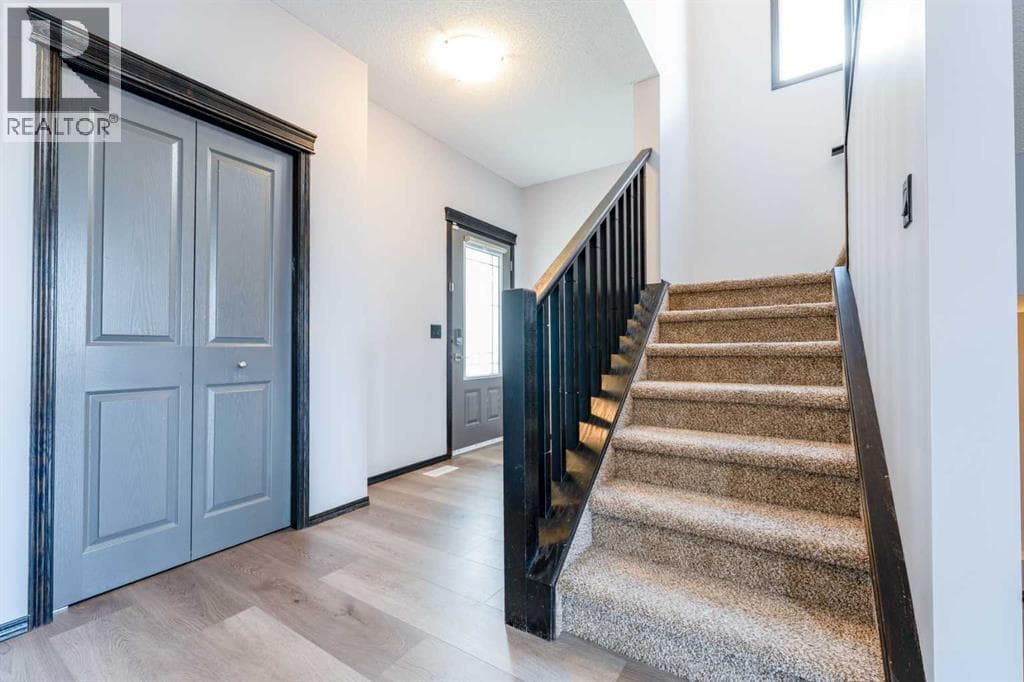277 Panora Way NW — photo 3